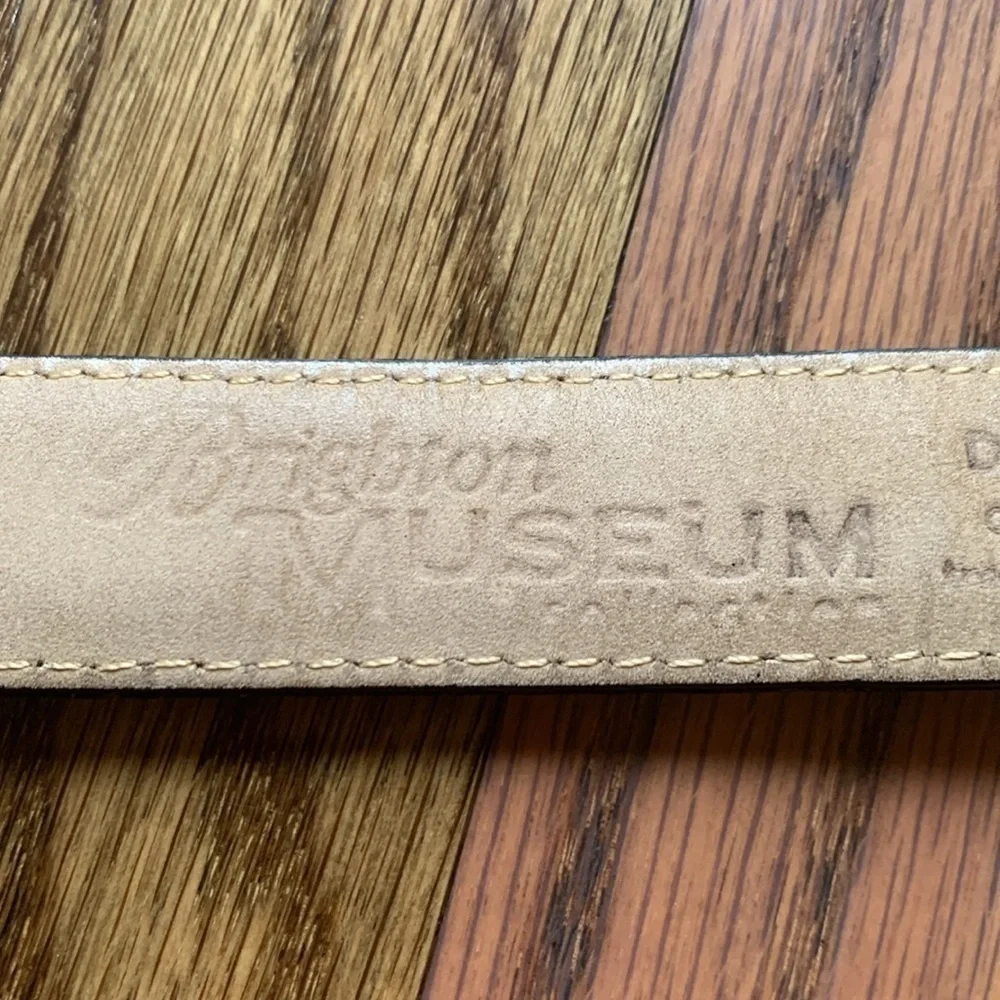 Brighton sz M museum collection black leather belt with gold and silver detail